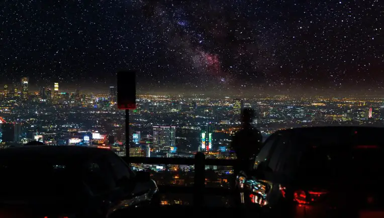 "Skyglow": Künstler zaubern Sternenhimmel über New York