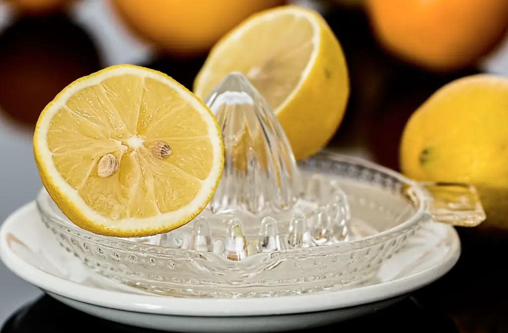 Zitronenwasser